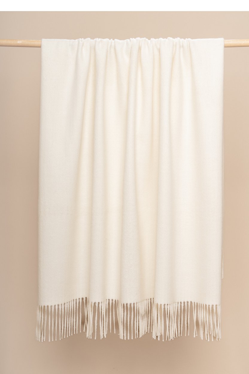Ivory Ultra-Luxe Undyed Throw