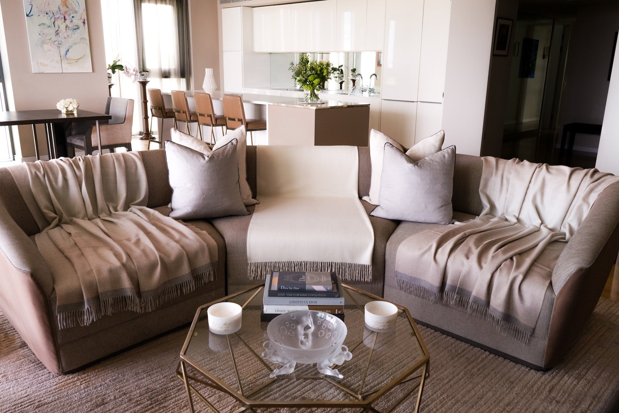 Akoya Classic Throw