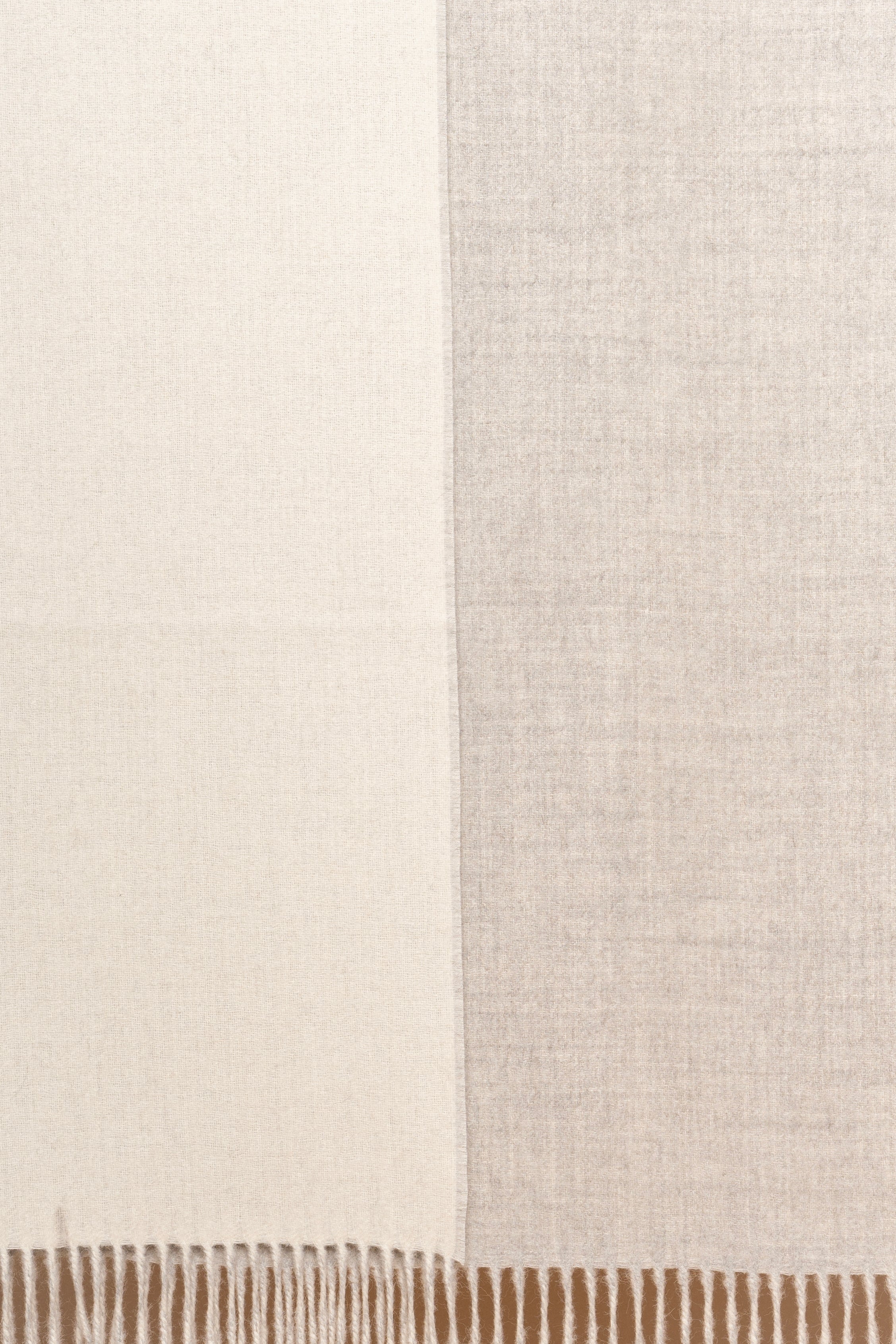 Écru & Dove Reversible Throw