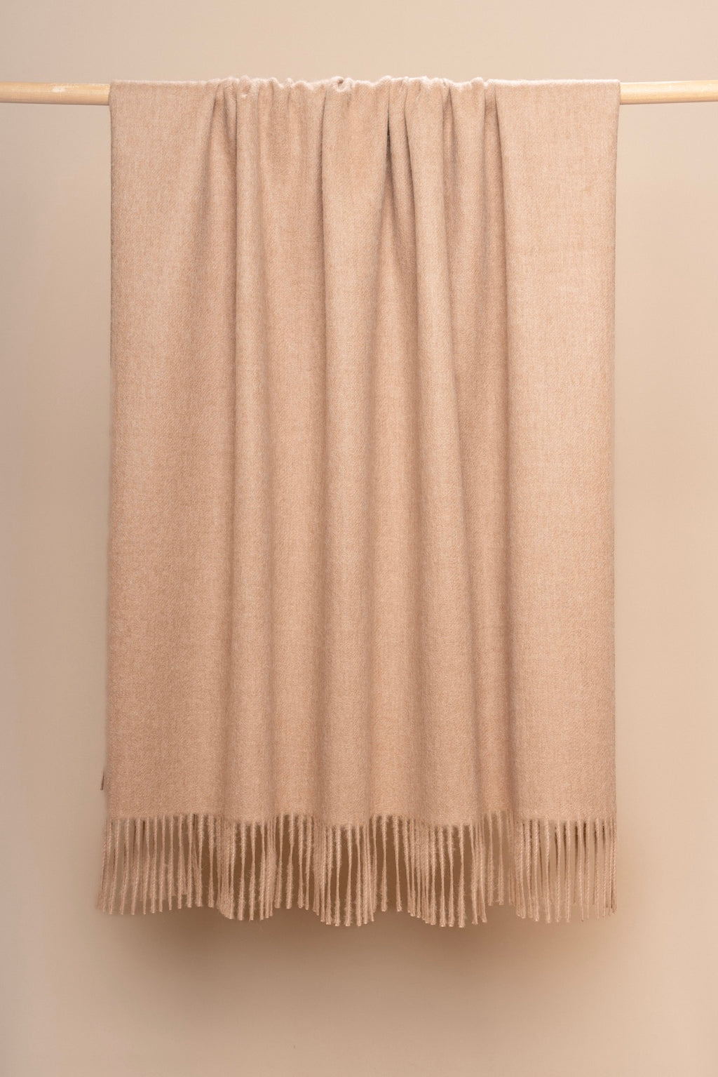 Almond Ultra-Luxe Undyed Throw